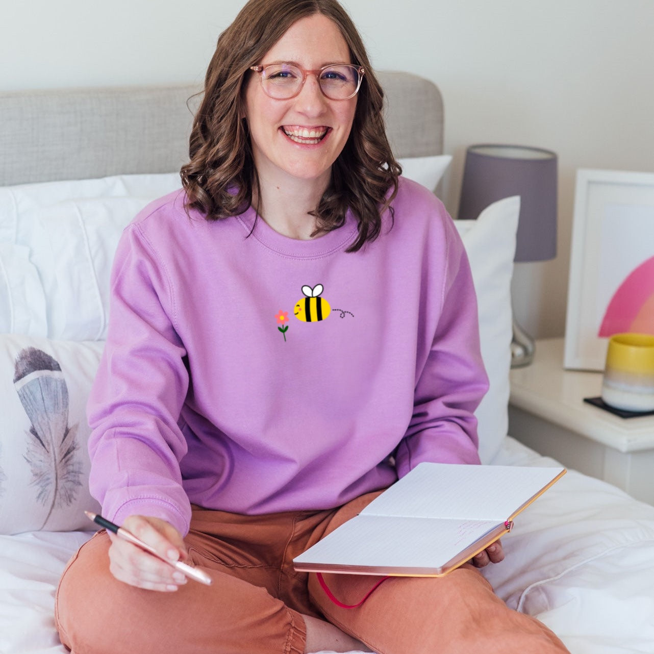 Happy bee sweatshirt (sale)