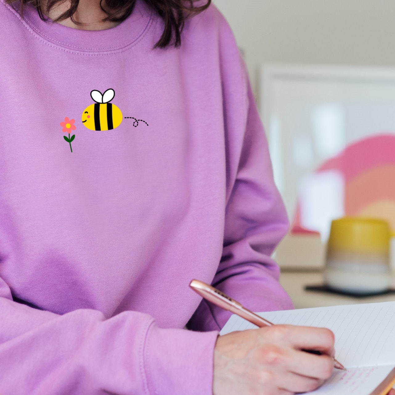 Happy bee sweatshirt (sale)